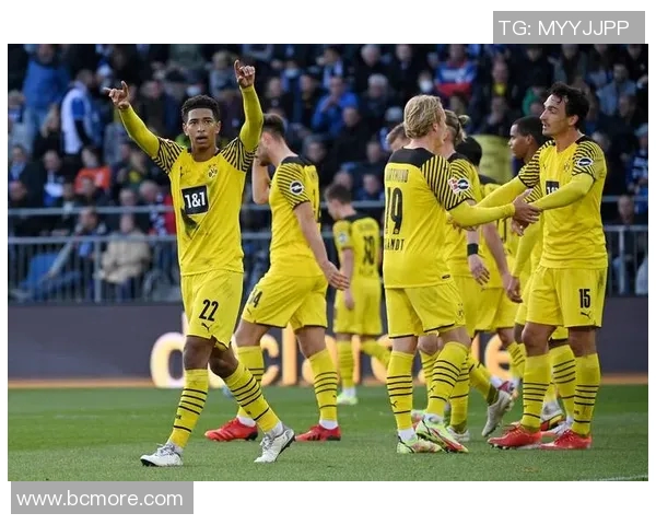 多特蒙德连败德甲下滑,危机四伏球队寻找复苏出路