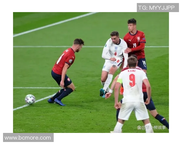 英格兰队胜捷克，小组战绩完美收官